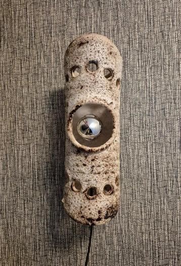 Jaren 60-70 keramiek wandlamp , brutalisme beschikbaar voor biedingen