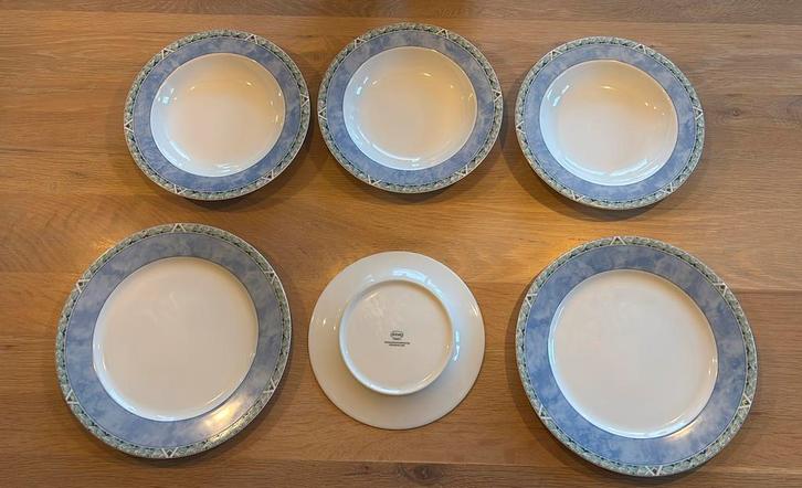 Arzberg servies AH, Huis en Inrichting, Keuken | Servies, Zo goed als nieuw, Bord(en), Overige stijlen, Porselein, Ophalen of Verzenden