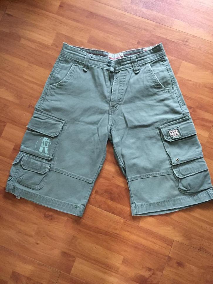 101Millitary Cargo short, Army short, korte broek maat 30, Kleding | Heren, Broeken en Pantalons, Zo goed als nieuw, Maat 48/50 (M)
