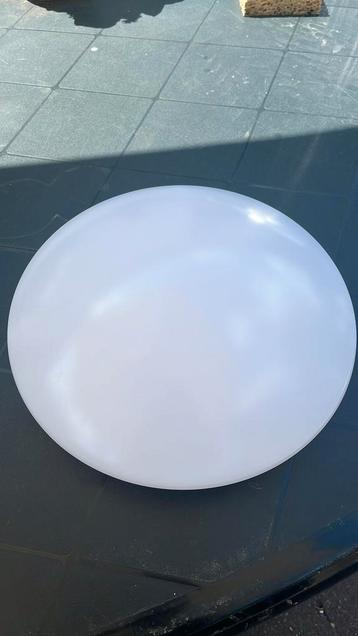 LED plafondlamp beschikbaar voor biedingen