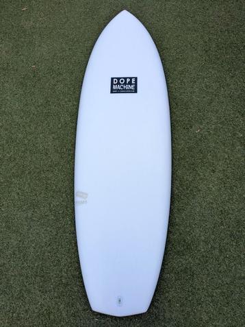 Misfit 5'8 Dope Machine Surfboard - Nieuw ! 35.9 L beschikbaar voor biedingen