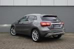 Mercedes-Benz GLA 200 | Premium | Automaat | NAV | PANO/SCHU, Auto's, Mercedes-Benz, 715 kg, Te koop, Zilver of Grijs, Benzine