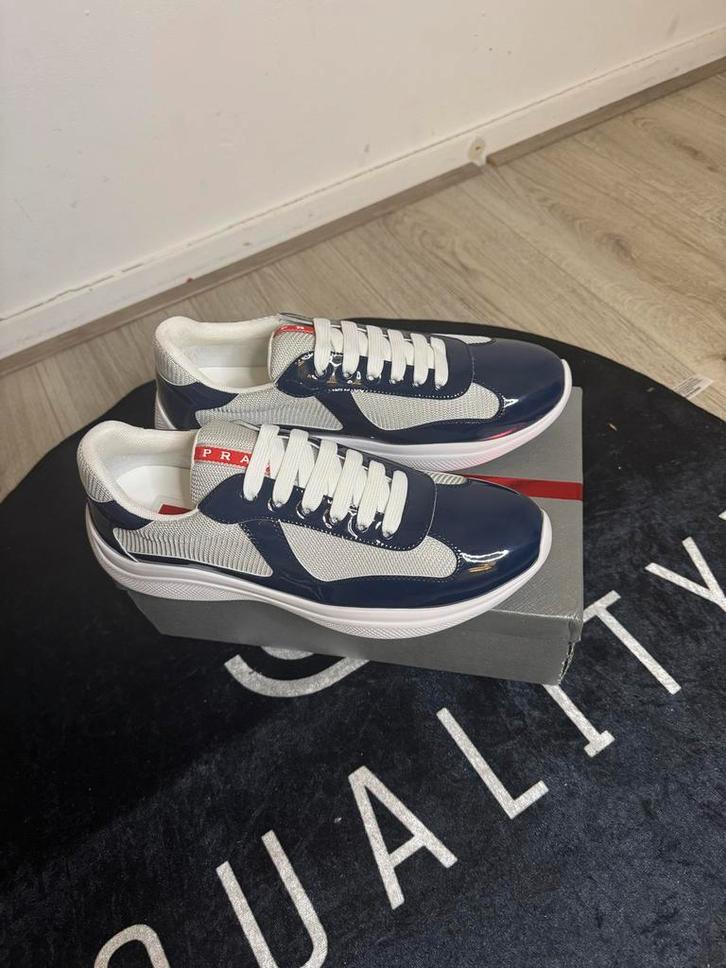 Donkerblauwe Prada Cups - Maat 44, Kleding | Heren, Schoenen, Zo goed als nieuw, Sneakers of Gympen, Blauw, Ophalen of Verzenden