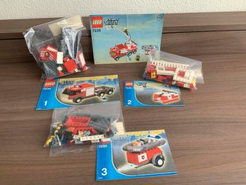 Lego City 7239 Brandweerwagen met Boot beschikbaar voor biedingen
