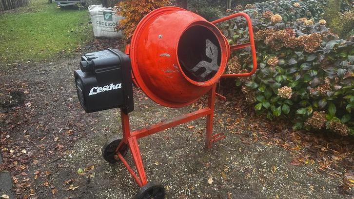 Lescha SM145 Betonmolen - Professionele kwaliteit, Doe-het-zelf en Verbouw, Betonmolens, Gebruikt, Ophalen