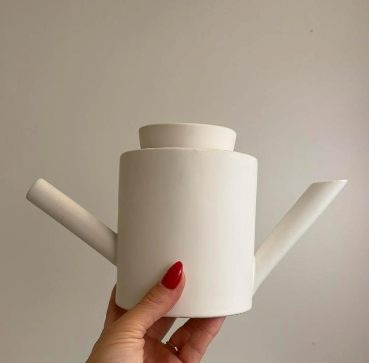 Serax keramieken design theepot / gieter mat wit Lovatt, Huis en Inrichting, Keuken | Servies, Zo goed als nieuw, Overige typen