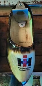 Mooie INTERNATIONAL HARVESTER klomp opener doppenvanger, Ophalen of Verzenden, Nieuw, Gebruiksvoorwerp