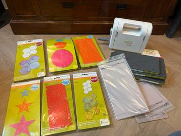 Accuquilt Baby Go + 10 Dies (5 Nieuw) beschikbaar voor biedingen