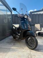 Vespa Sprint - Black on Black - Blauw kenteken - 13.940 km, Fietsen en Brommers, Scooters | Vespa, Ophalen, Gebruikt, Vespa S