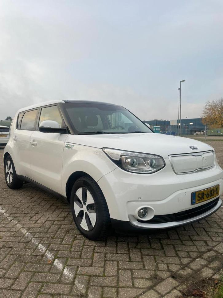 Kia Soul EV 110pk 30kWh 2018 Wit, Auto's, Kia, Particulier, Soul, ABS, Achteruitrijcamera, Airbags, Airconditioning, Android Auto