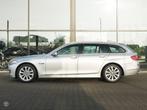 Bmw 5-SERIE 523i Touring 6-cyl Aut. - Pano, el.trekhaak, Auto's, Euro 5, Achterwielaandrijving, Gebruikt, 2996 cc