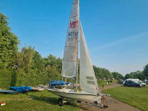 Snelle Laser5000 Zeilboot, Watersport en Boten, Open zeilboten, Gebruikt, Overige typen, 3 tot 6 meter, Polyester, Geen motor
