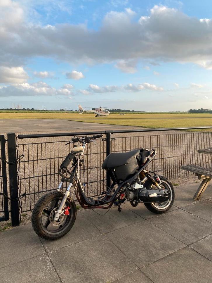 Yamaha aerox sprinter, Fietsen en Brommers, Brommers | Tomos, Zo goed als nieuw, Quadro, Ophalen