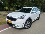Kia Niro 1.6 GDi Hybrid DynamicLine 141 PK Camera Navi Trekh, Stof, Wit, Origineel Nederlands, Bedrijf