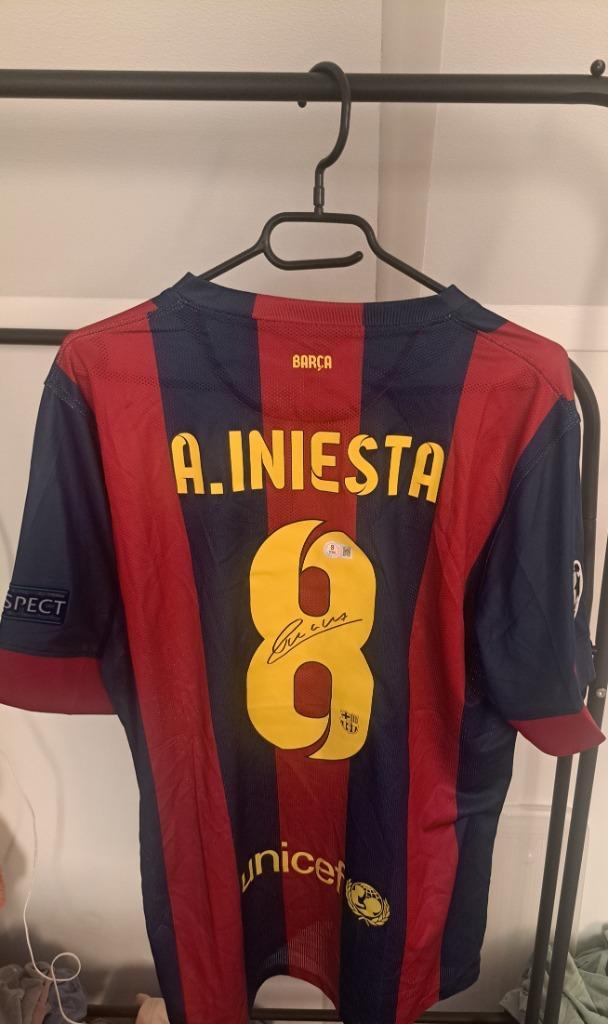Gesigneerd Andres Iniesta - Authentic Jersey (Beckett), Verzamelen, Sportartikelen en Voetbal, Nieuw, Shirt, Buitenlandse clubs