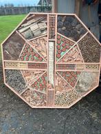 Insectenhuis ca 150 x 150 cm handgemaakt, Bijen