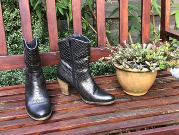 Enkellaars crocoprint 39 - Monshoe *ZGAN* beschikbaar voor biedingen
