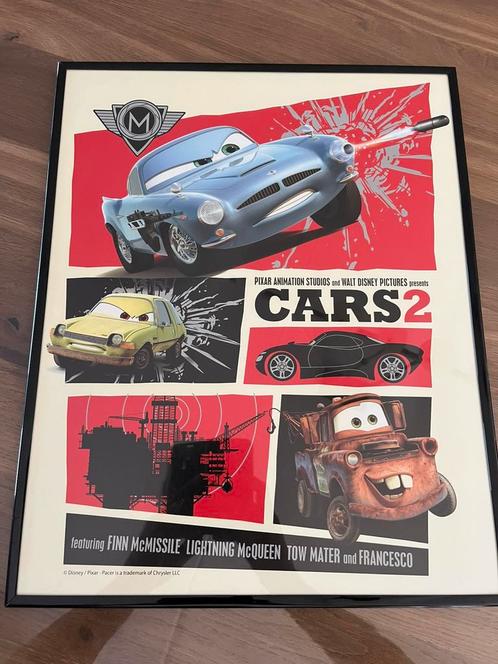 Cars 2 Pixar Animation studio Walt Disney in lijst, Verzamelen, Posters, Zo goed als nieuw, Film en Tv, A1 t/m A3, Rechthoekig Staand
