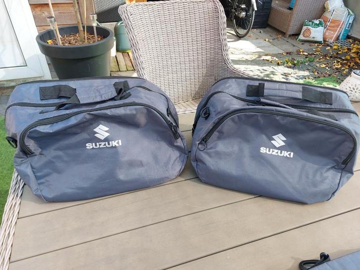 Suzuki Binnentassen, Motoren, Accessoires | Koffers en Tassen, Zo goed als nieuw, Ophalen of Verzenden