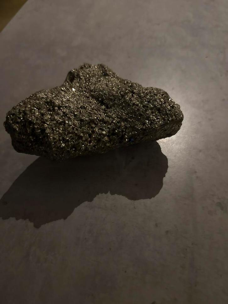 Pyriet - 1058 gram - Prachtig!, Verzamelen, Mineralen en Fossielen, Mineraal, Ophalen of Verzenden