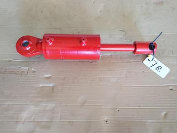 Hydraulische cilinders beschikbaar voor biedingen