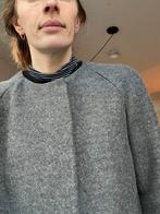 Mooie jas van merk COS, Kleding | Dames, Jassen | Winter, Maat 38/40 (M), COS, Ophalen of Verzenden, Zo goed als nieuw