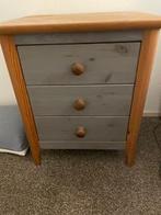 twee slaapkamernachtkastjes hulsta voor, Ophalen, Gebruikt, 55 tot 70 cm, 45 tot 65 cm