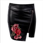 Zwarte leren rok met roos bloemen bodycon mini pencil, Kleding | Dames, Rokken, Verzenden, Nieuw, Zwart, Boven de knie