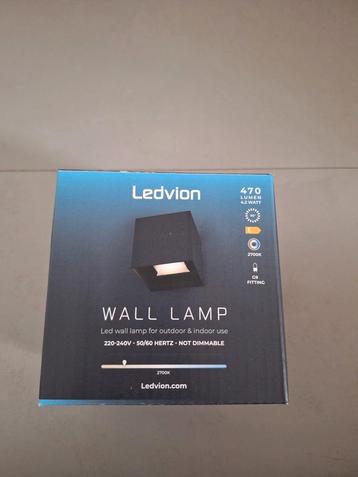 Nieuwe Ledvion wall lamp beschikbaar voor biedingen