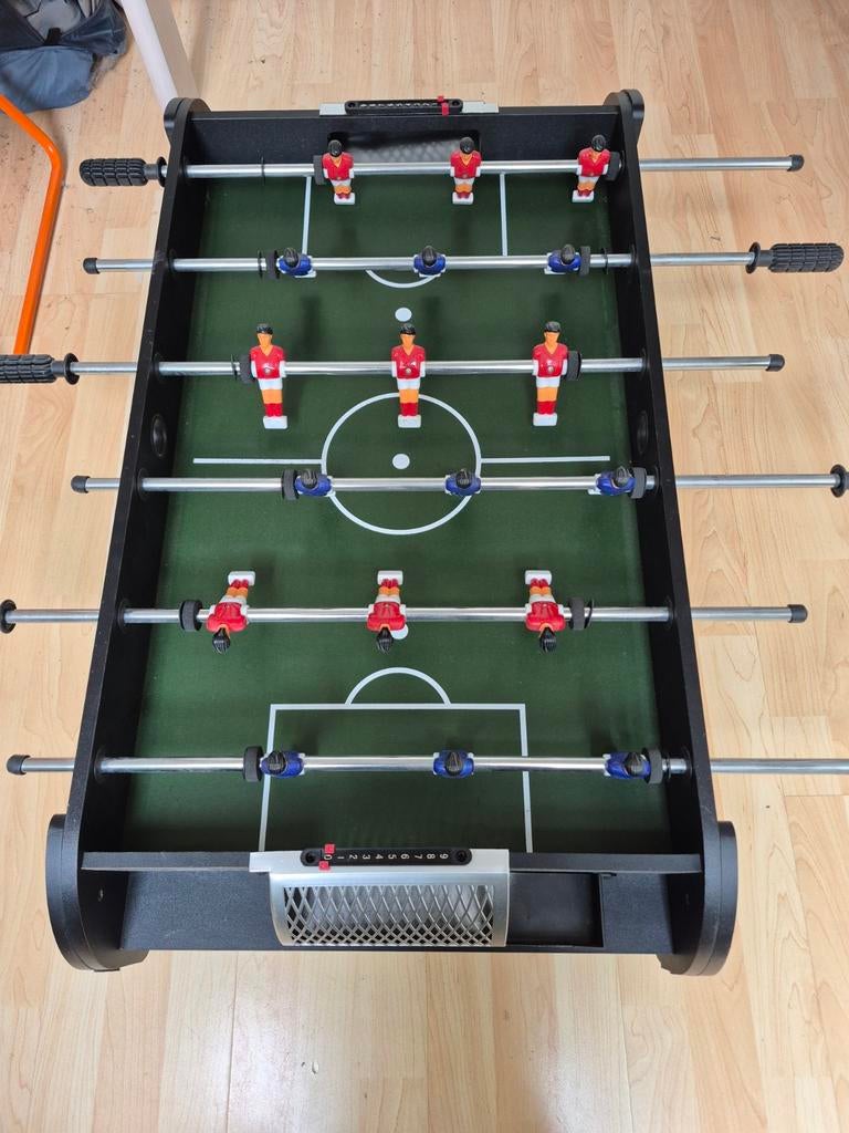 Voetbaltafel in redelijke conditie, inclusief balletje, Ophalen of Verzenden