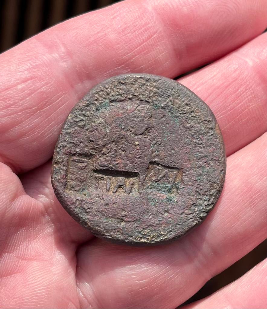 Sestertius Claudius met kloppen, Romeinse munt, bodemvondst, Ophalen of Verzenden, Midden-Oosten