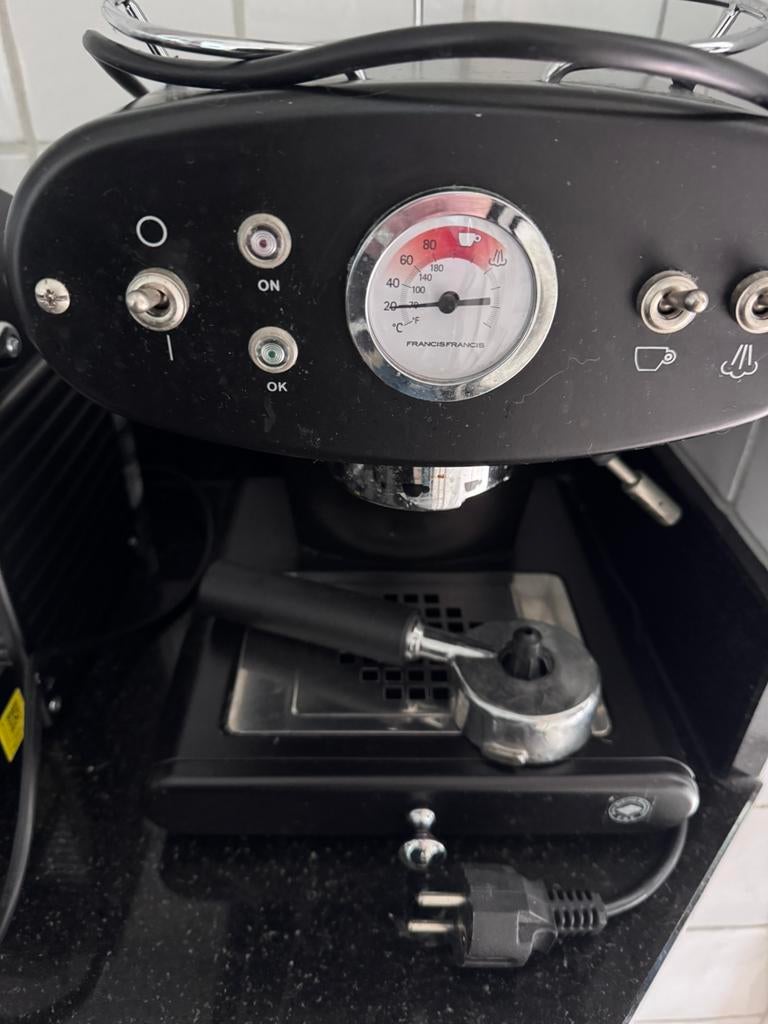 Illy francis x1 koffiezetapparaat, Witgoed en Apparatuur, Ophalen, Zo goed als nieuw