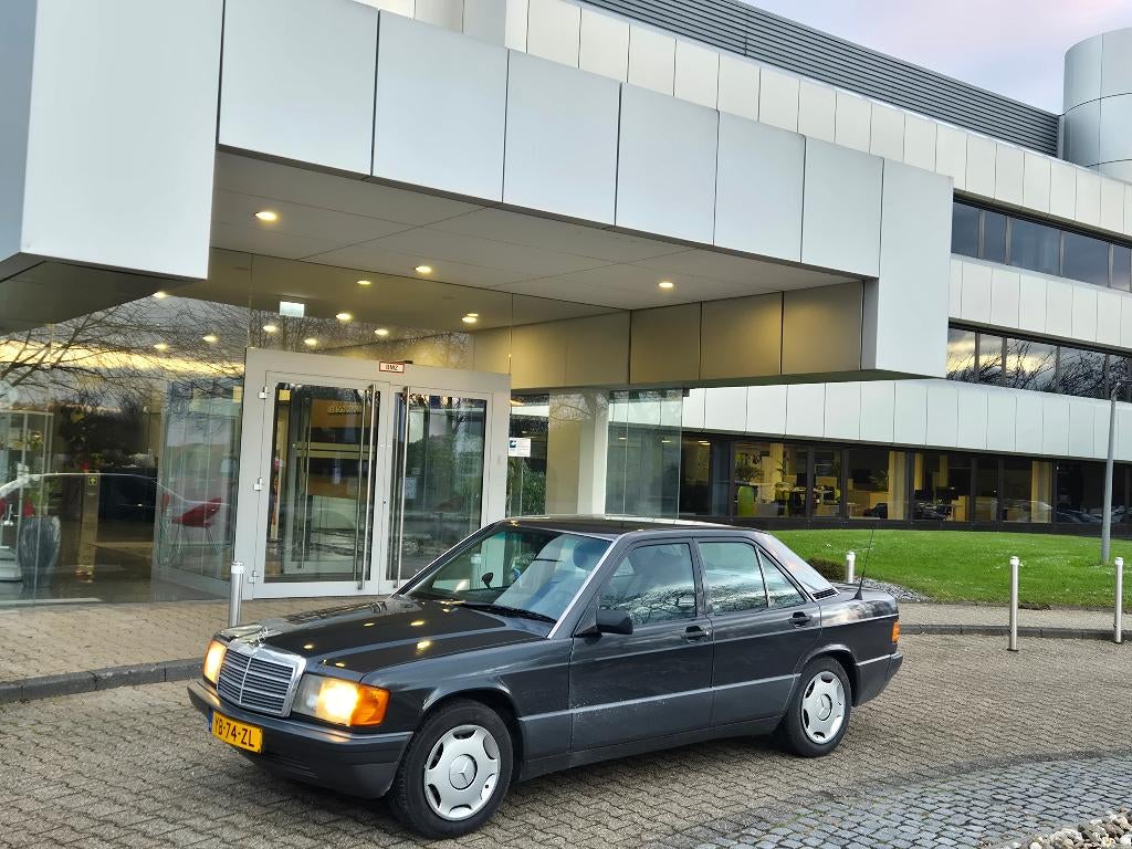Mercedes-Benz 190-Serie 2.0 E U9 1990 Zwart zeer netjes, 118 pk, 4 cilinders, Zwart, Origineel Nederlands