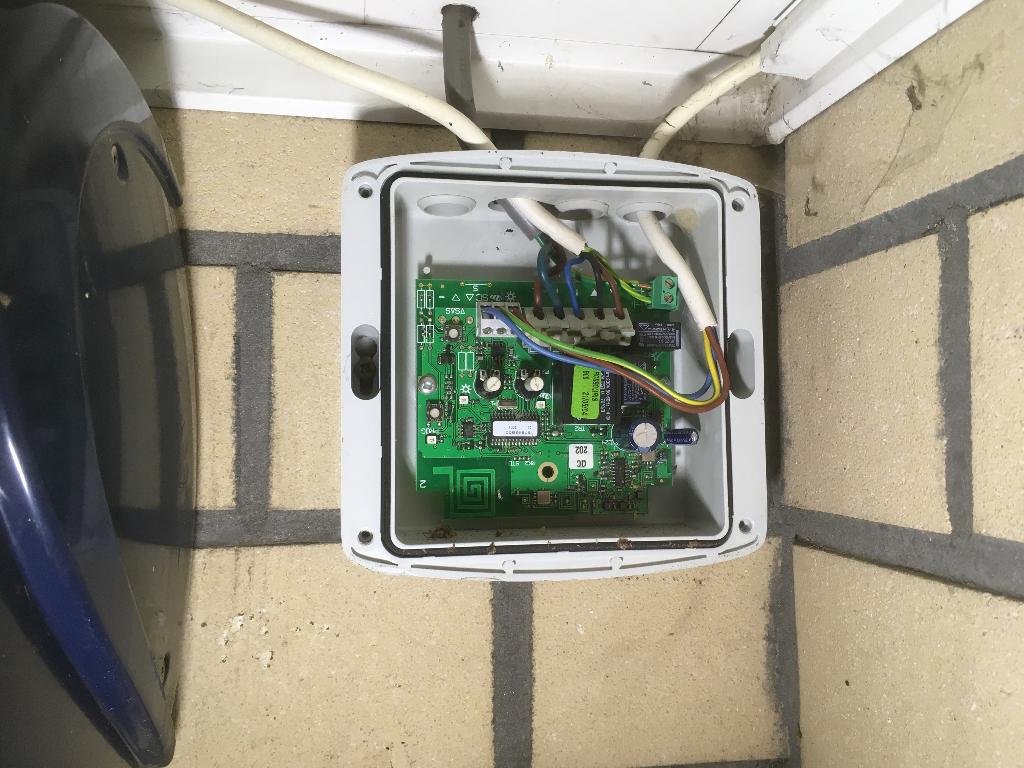 Zonnewering (luifel), Ophalen, Zo goed als nieuw