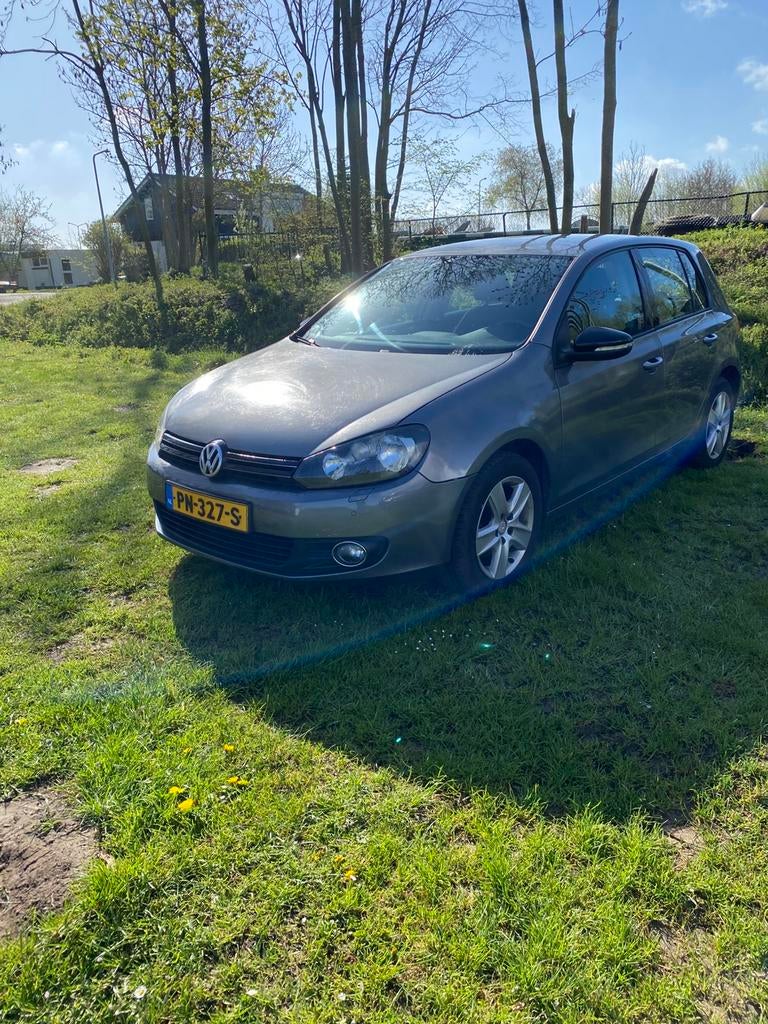 Volkswagen Golf 1.4 TSI 16 V  59KW 5D 2009 Grijs, Voorwielaandrijving, Stof, Zwart, 4 cilinders
