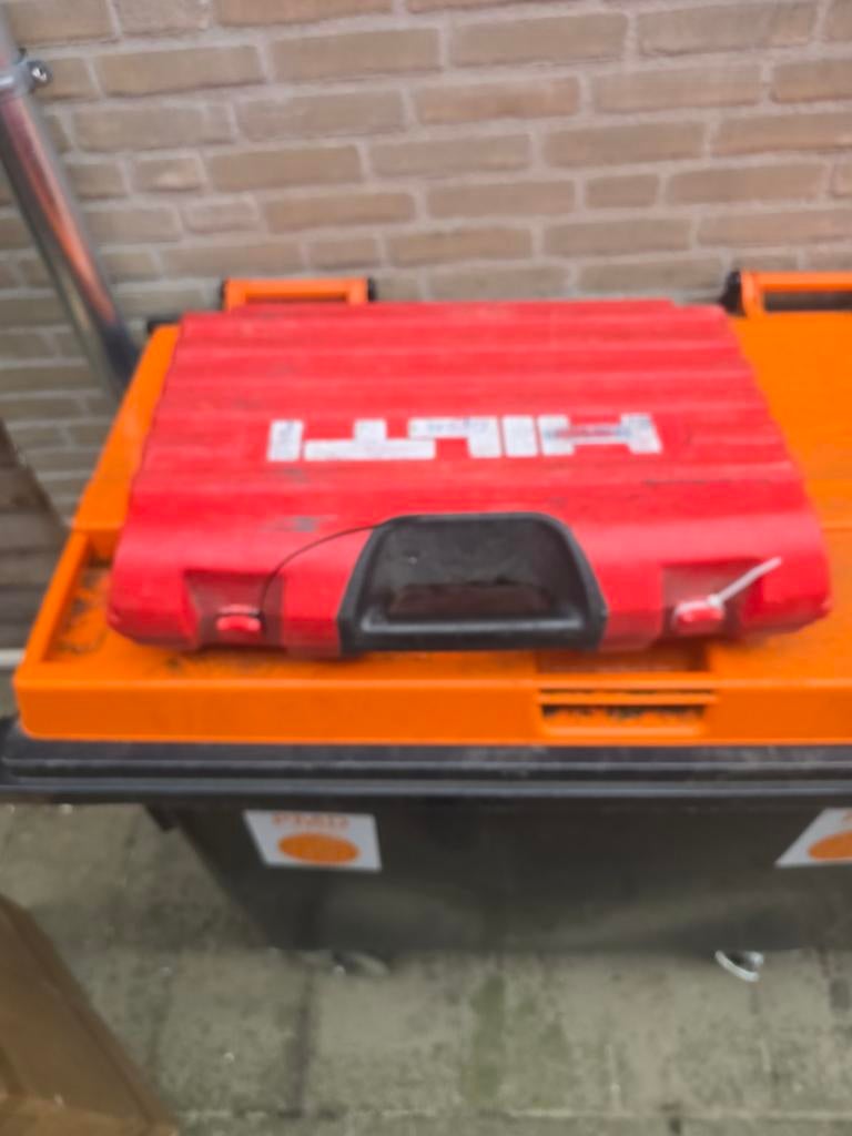 Hilti Accu Boormachine met Extra Accu, Doe-het-zelf en Verbouw, Gereedschap | Boormachines, Ophalen, Gebruikt, Boormachine