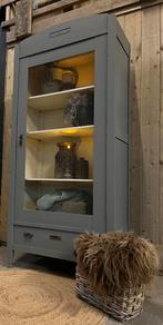 Sobere servieskast- grijs - legplanken, Huis en Inrichting, Kasten | Vitrinekasten, Ophalen, 200 cm of meer, 50 tot 100 cm, Zo goed als nieuw
