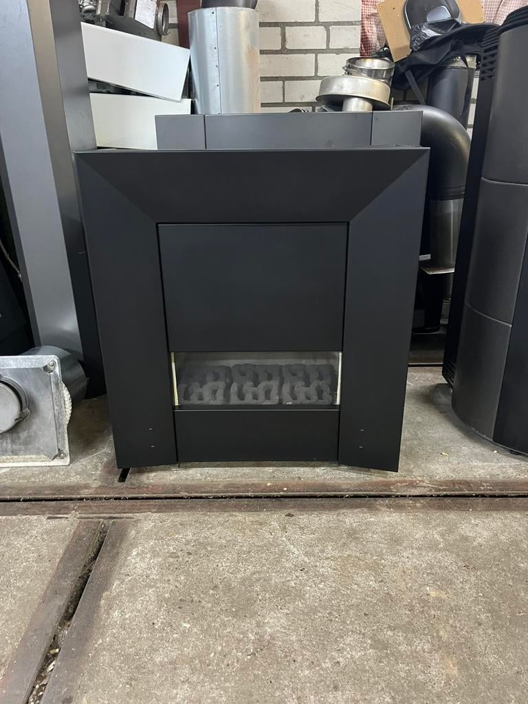 Nette Dru Opera gevelhaard op propaan, Ophalen, Zo goed als nieuw, Vrijstaande haard