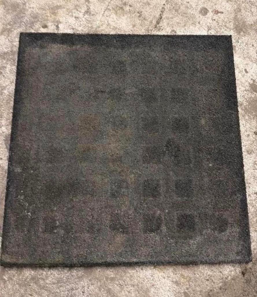 Rubberen tegels 50x50x3 speeltoestel dak ed ruim 10m2, Tuin en Terras, Tegels en Klinkers, Ophalen, Gebruikt, Rubber, 10 m² of meer