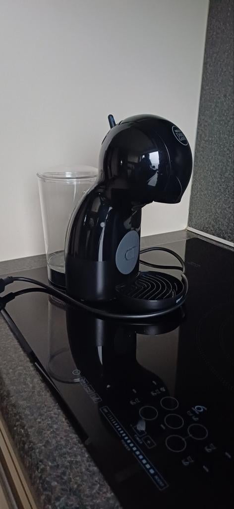 Dolce Gusto, Witgoed en Apparatuur, Koffiezetapparaten, Ophalen of Verzenden, Zo goed als nieuw, Koffiemachine
