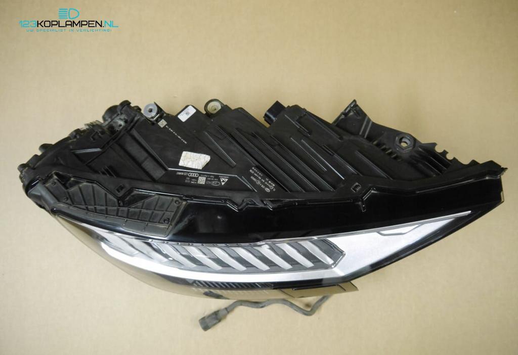 Audi Q8 4M8 Matrix koplamp rechts, Ophalen, Gebruikt, -, -