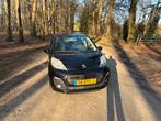 Peugeot 107 1.0 12V 5deurs nieuwe apk beurt carplay, Auto's, Peugeot, Voorwielaandrijving, Euro 5, Stof, 4 stoelen