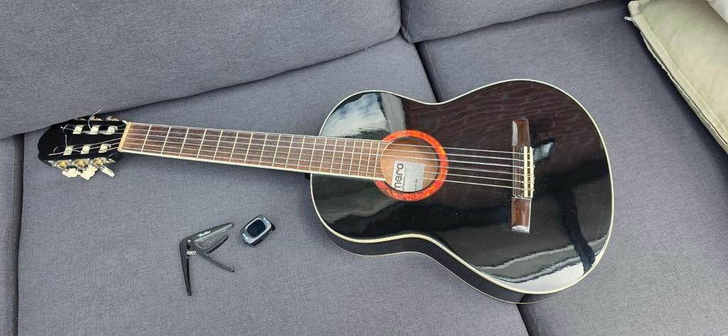 Romero Lava 41 3/4 Klassieke Gitaar met Capo, Ophalen, Zo goed als nieuw