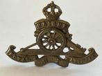 Royal Artillery petembleem  – oud model, Verzamelen, Verzenden, Landmacht, Engeland, Embleem of Badge