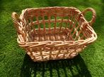 Mooie opengewerkte rotan mand, Huis en Inrichting, Woonaccessoires | Schalen en Manden, Ophalen, Mand, Nieuw, Riet