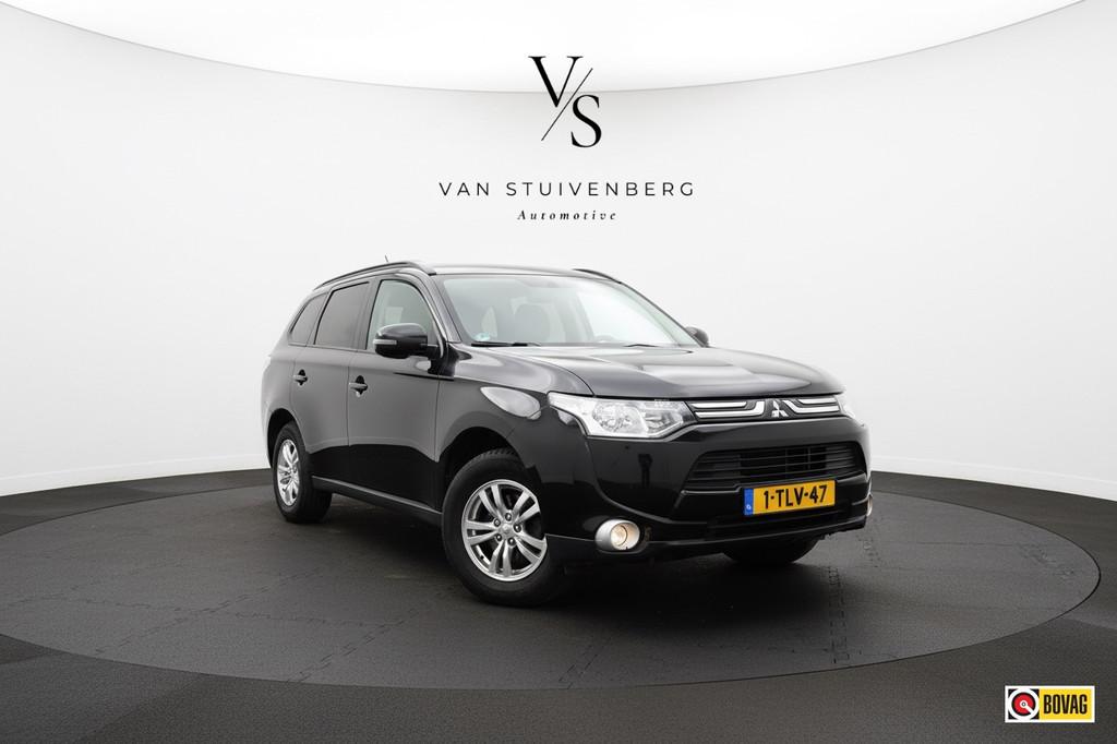 Mitsubishi Outlander 2.0 Intense AUTOMAAT TREKHAAK PDC CRUIS, Auto's, Mitsubishi, Bedrijf, Te koop, Outlander, ABS, Airbags, Airconditioning