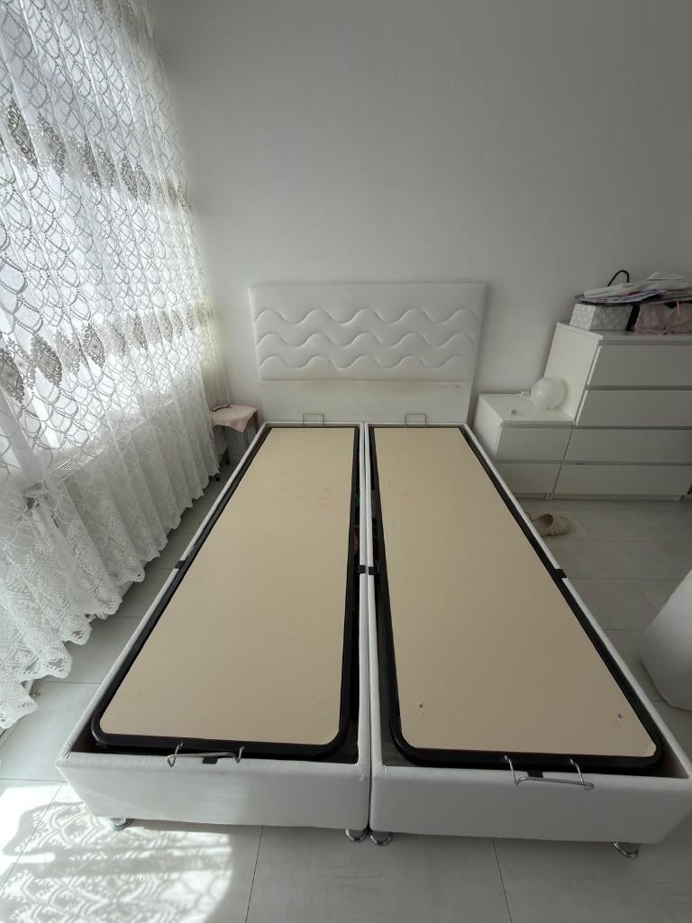 Tweepersoonsbed 140x200, Huis en Inrichting, Slaapkamer | Bedden, Ophalen, Gebruikt, Wit, Tweepersoons
