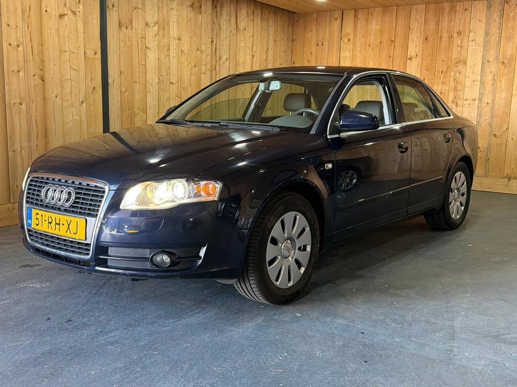 Audi A4 Limousine 3.2 FSI V6 Quattro 2005 Automaat Navi Clim, Auto's, Audi, Automaat, Parkeersensor, Blauw, A4