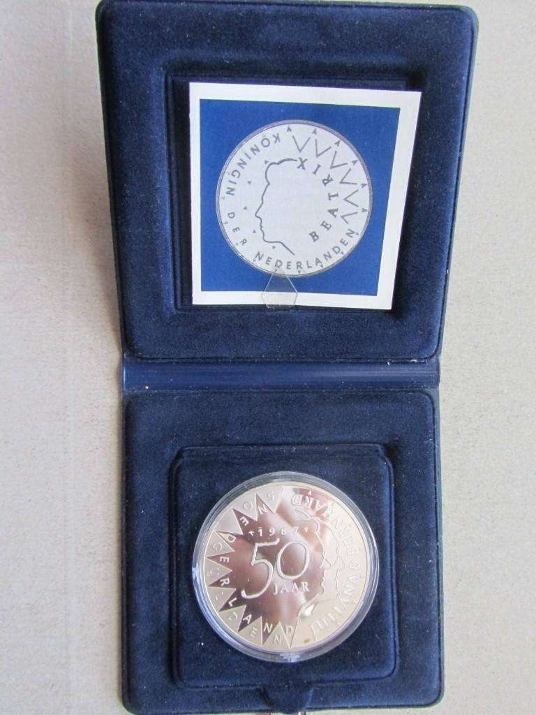 Beatrix 50 Gulden 1987 Gouden huwelijk Juliana en Bernhard, Verzenden, Koningin Beatrix, Zilver, Losse munt