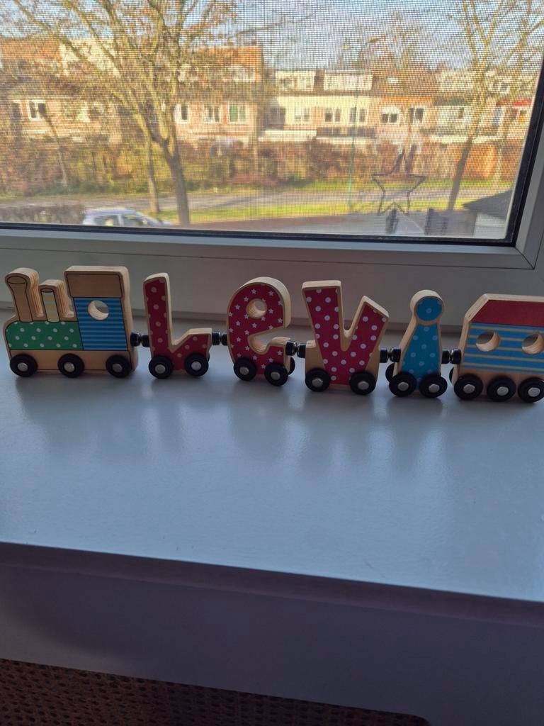 Houten trein met naam Levi, Ophalen of Verzenden